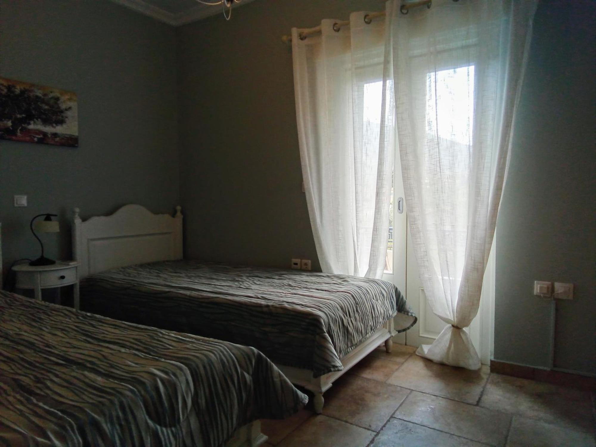 Nautilus Luxury Suites Galaxidi Quarto foto